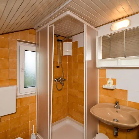 Sr - Two-bedroom With Balcony And Sea View *