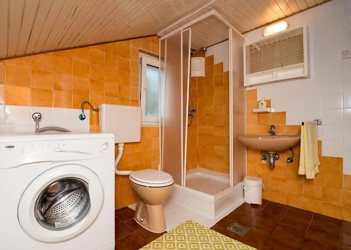 Sr - Two-bedroom With Balcony And Sea View * Dubrovník