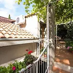 Apartmán Sr - Two-bedroom With Balcony And Sea View