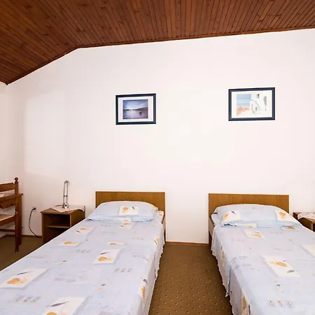 Sr - Two-bedroom With Balcony And Sea View