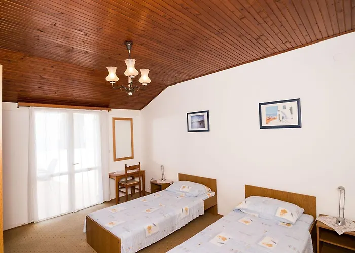 Apartment Sr - Two-bedroom With Balcony And Sea View